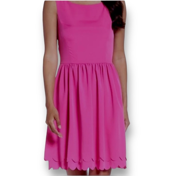 Eliza J Dresses & Skirts - Beautiful Eliza J Scalloped Hem Dress
